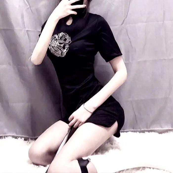疯狂一家秀海报